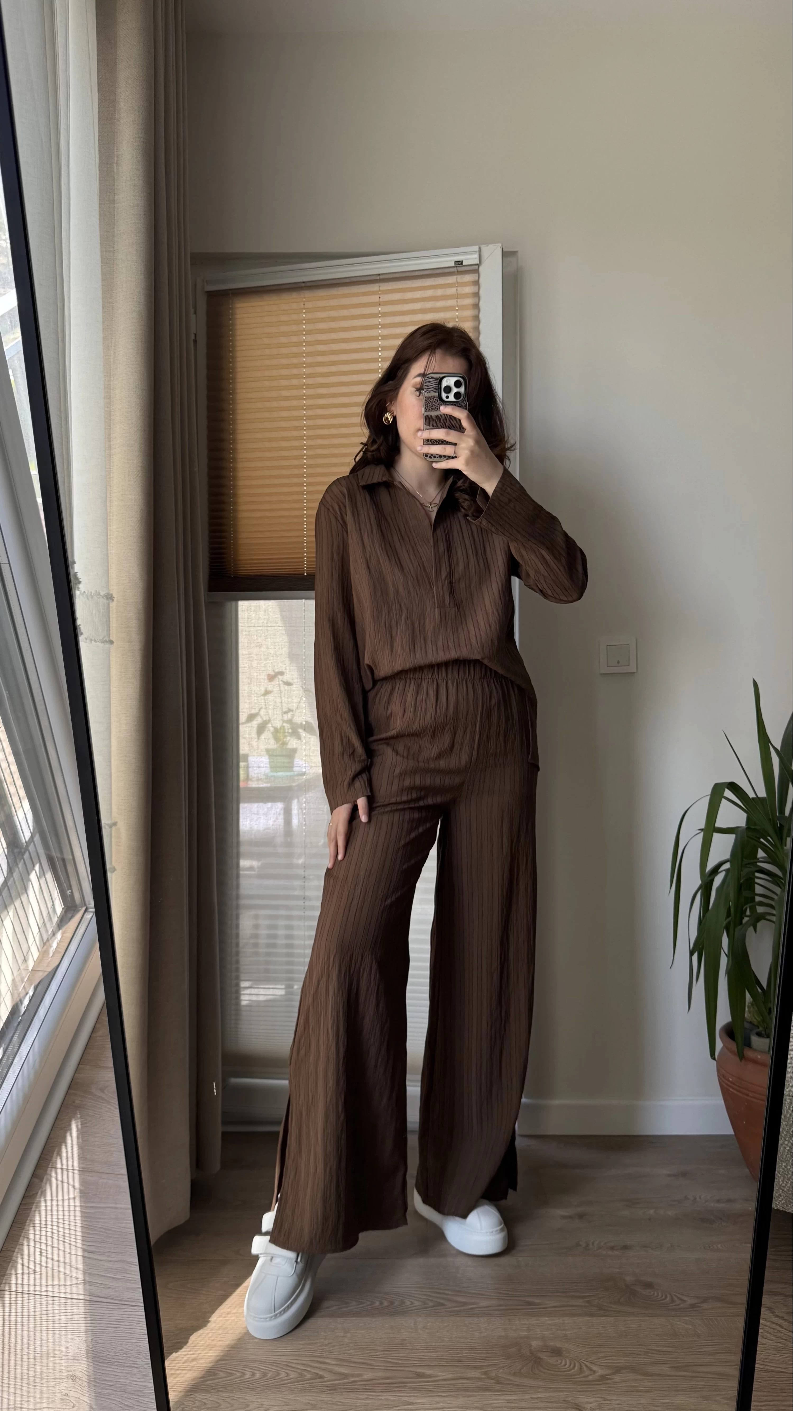 AIRA BUTTON DOWN SET