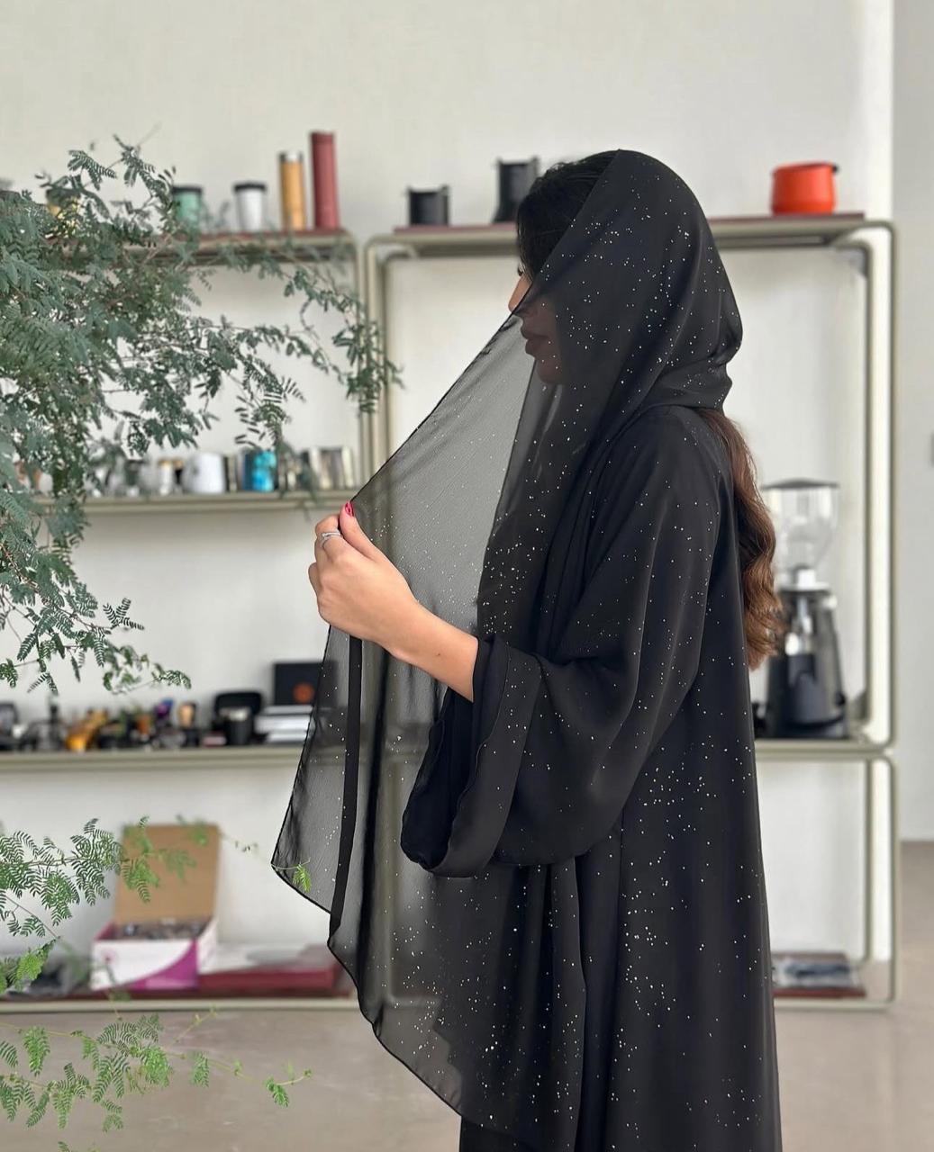 عباية اللؤلؤ