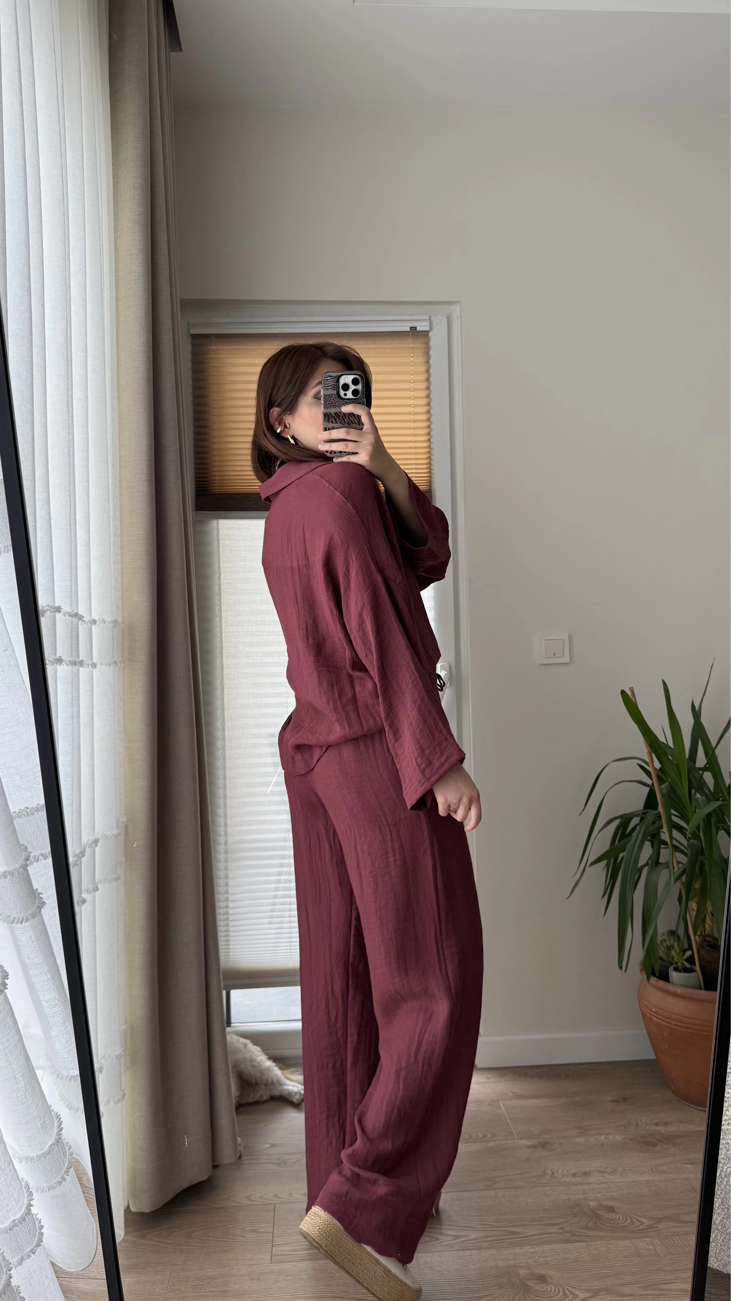 AIRA BUTTON DOWN SET