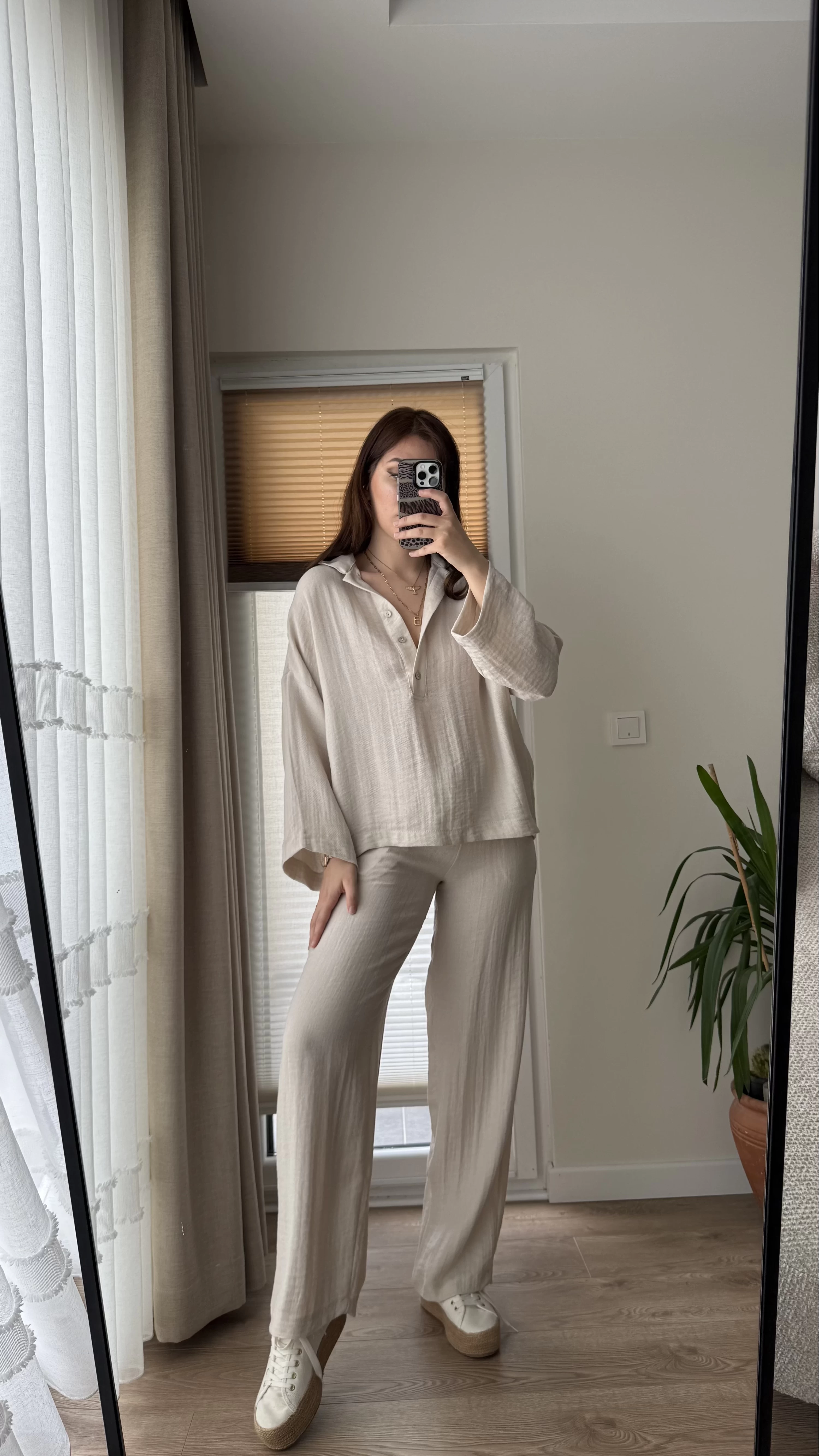 AIRA BUTTON DOWN SET